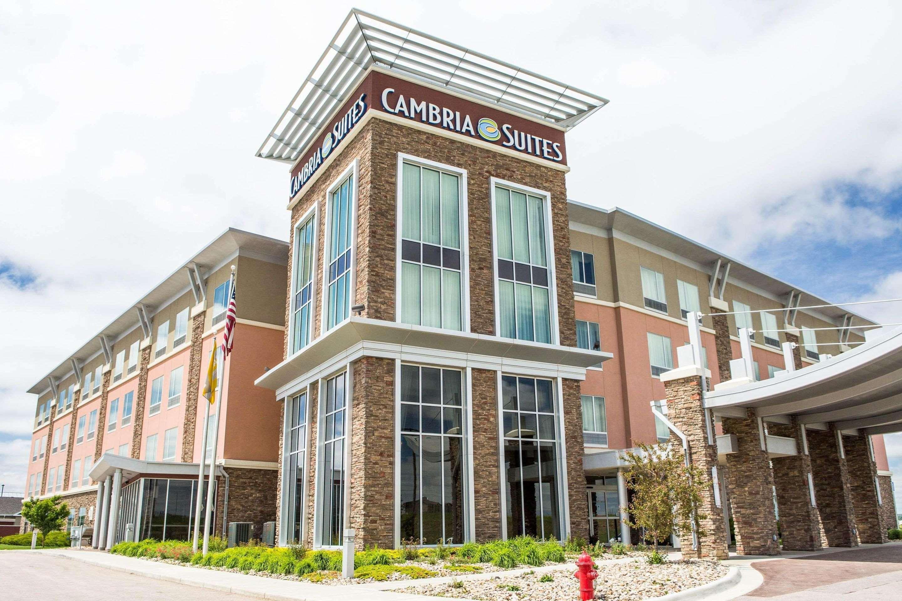 Cambria Hotel Rapid City Near Mount Rushmore Exterior photo